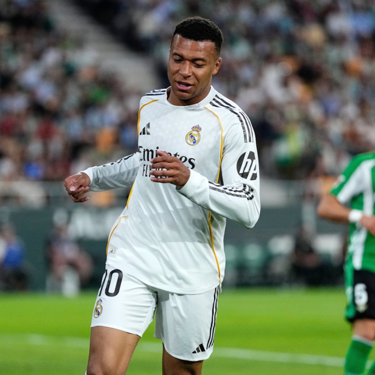 Kylian Mbappé defiende compromiso con Real Madrid tras lesión Kylian Mbappé defiende compromiso con Real Madrid tras lesión
