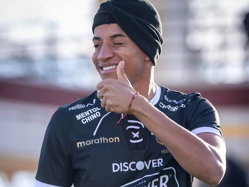 “Encontré estas llaves”: Byron Castillo indigna a hinchas chilenos tras publicar irónica burla en redes sociales por inminente eliminación de la Roja