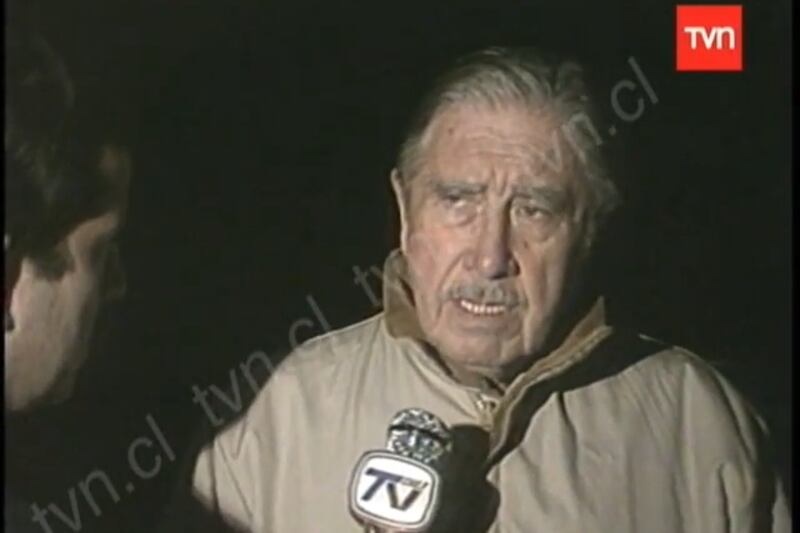 Concejales de Las Condes presentaron una moción para renombrar una calle o una plaza de la comuna con el nombre del Comandante en Jefe del Ejército que propició el golpe militar de 1973 en contra del gobierno del Presidente Salvador Allende.