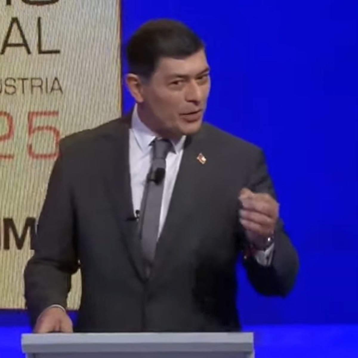 Franco Parisi propone reducir gasto fiscal en candidatura presidencial Franco Parisi propone reducir gasto fiscal en candidatura presidencial