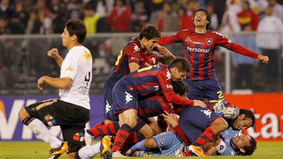 Colo Colo vs. Cerro Porteño en el 2011 / AgenciaUno