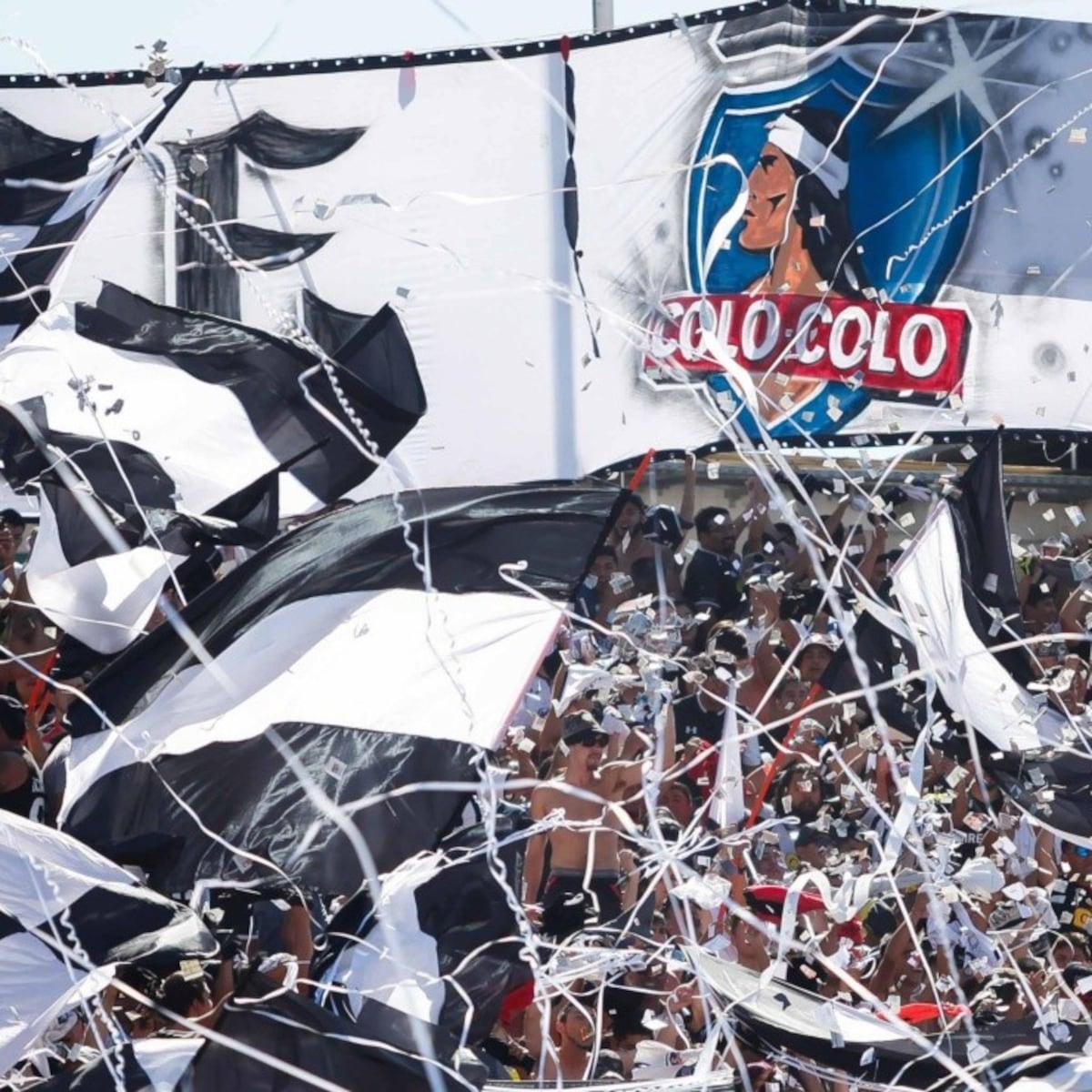 Colo Colo vence a Huachipato y se acerca a la U Colo Colo vence a Huachipato y se acerca a la U