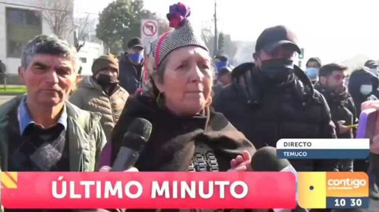 Juana Calfunao en formalización de Héctor Llaitul