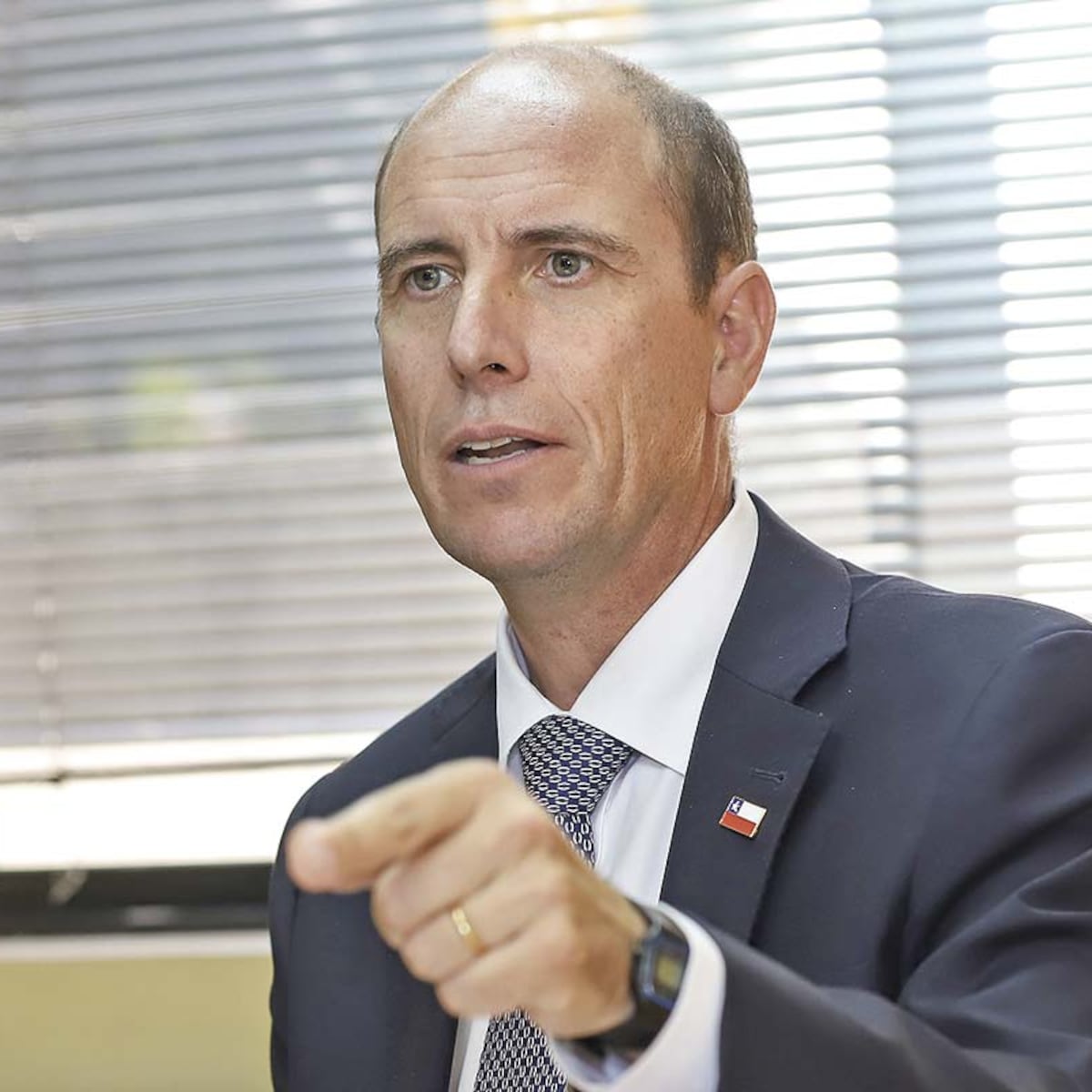 Ministro Arrau defiende salida de subsecretarios y apunta a cambios en la gestión Ministro Arrau defiende salida de subsecretarios y apunta a cambios en la gestión