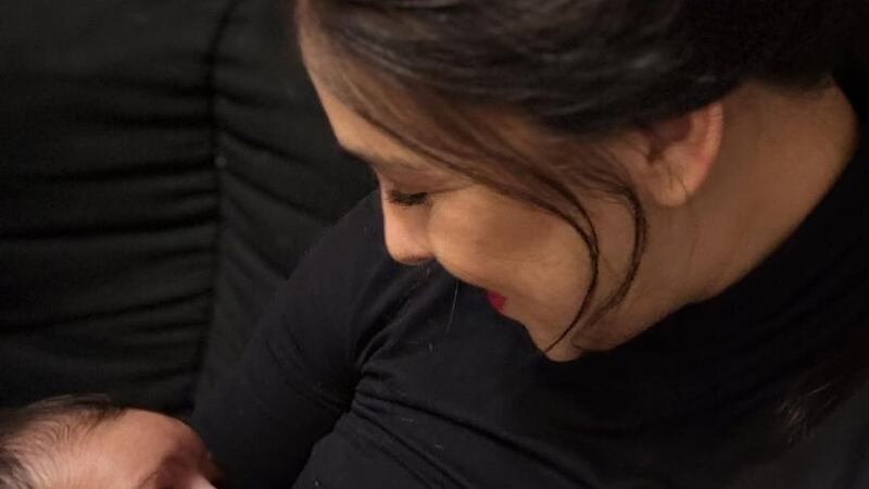 “Su sonrisa es capaz de hacerme olvidar todo”: Karol Cariola compartió tiernas palabras a tres meses del nacimiento de su pequeño