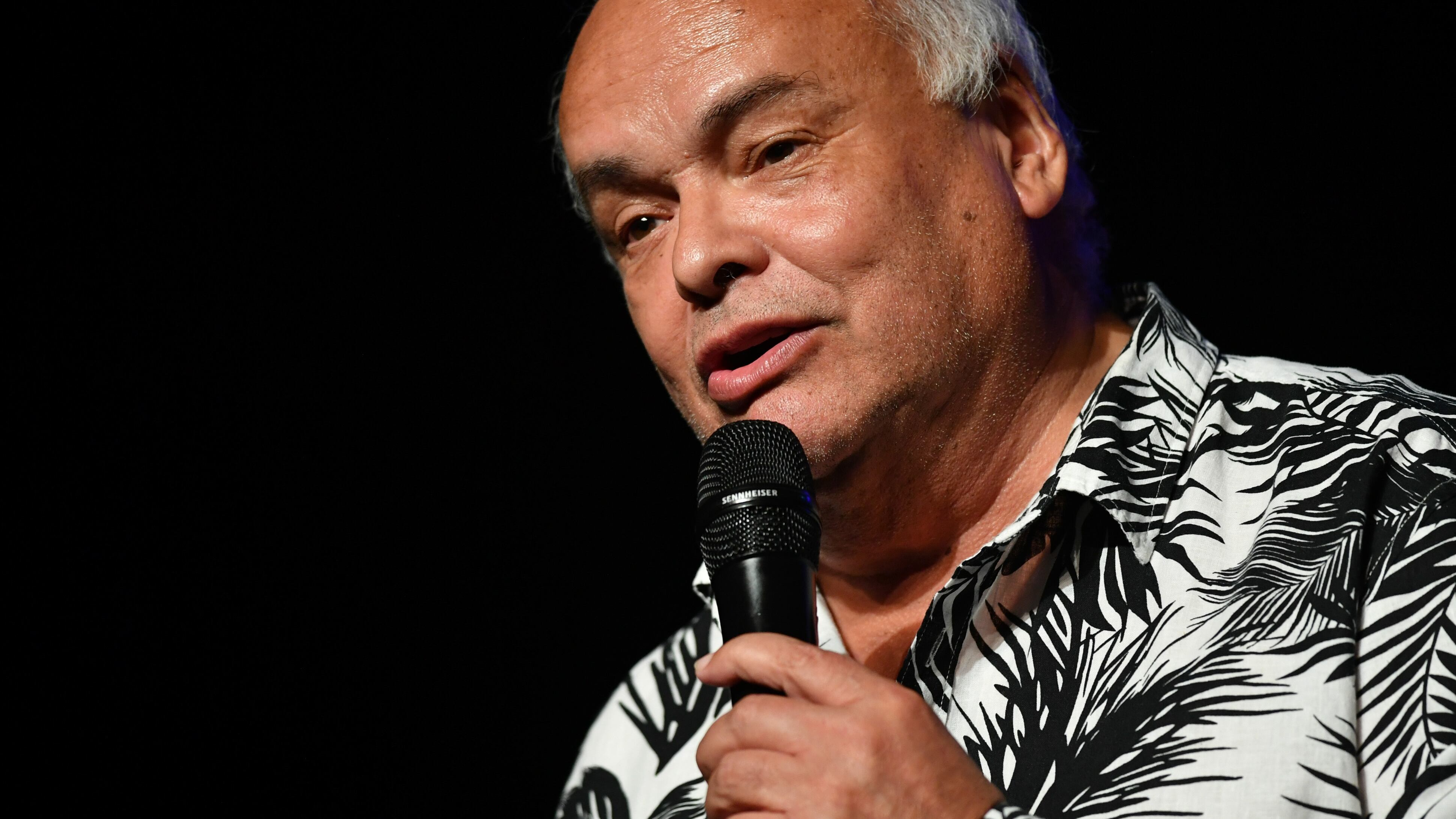 Evento solidario Risas de Esperanza en Beneficio a la V Region por Incendios | 20 DE FEBRERO DE 2024/SANTIAGO
El humorista Álvaro Salas durante el evento solidario Risas de Esperanza en centro cultural San Ginés dirigido a las personas afectadas por incendios en la V Región.
FOTO: OSCAR GUERRA / AGENCIAUNO