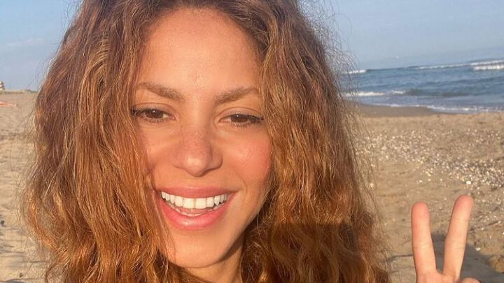 “Ojalá se asesorara para vestirse mejor”: critican a Shakira por su look en una de sus últimas apariciones
