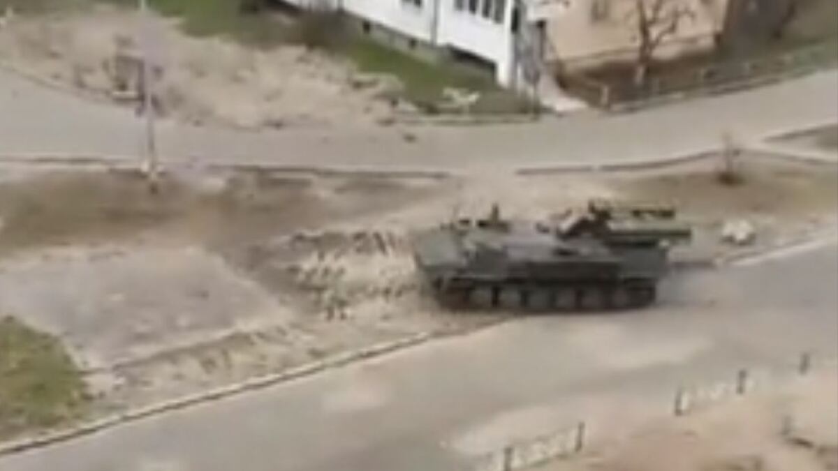 Tropas russas invadem Ucrânia