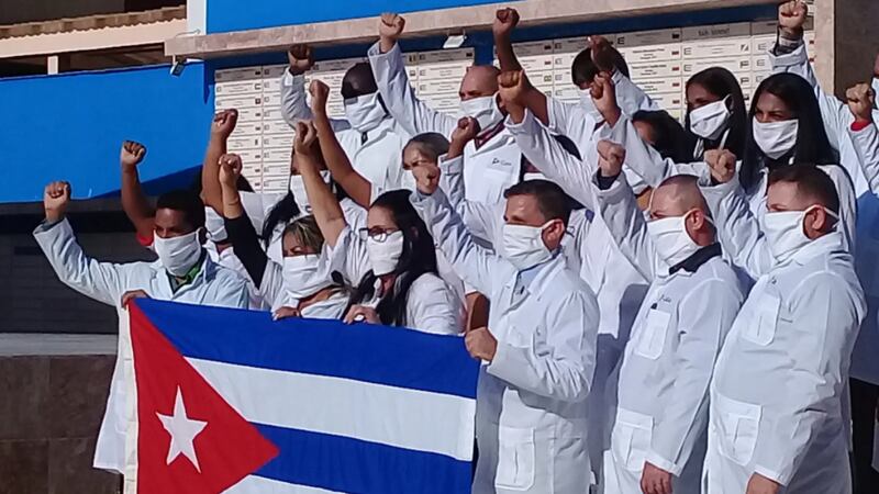 Estados Unidos acusa a Cuba de “alquilar” a médicos y “quedarse con las ganancias”