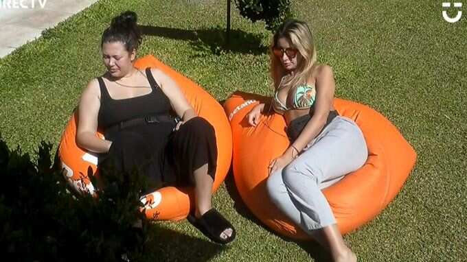 Michelle Carvalho y Camila Andrade