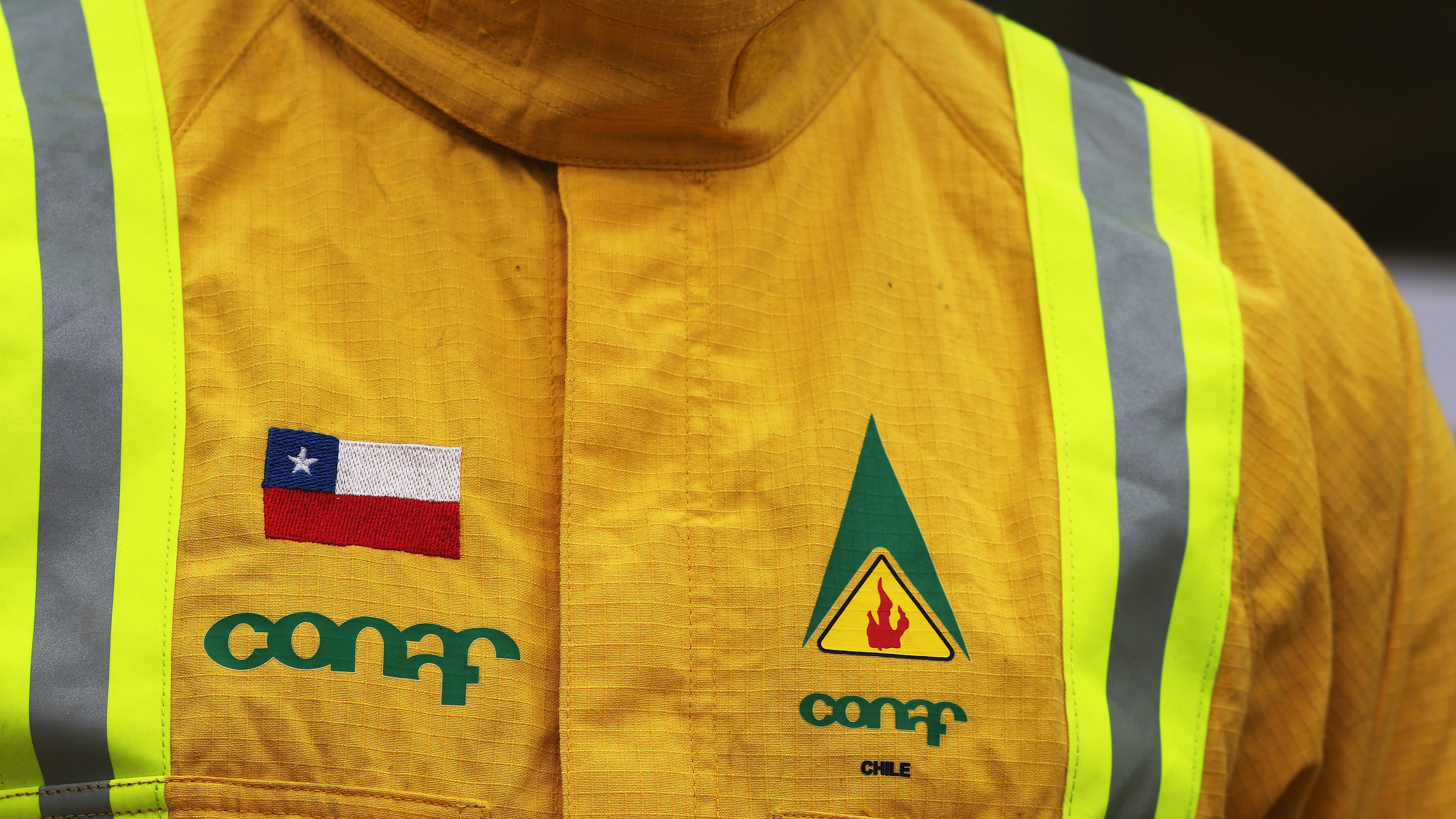 Conaf busca brigadistas para la RM