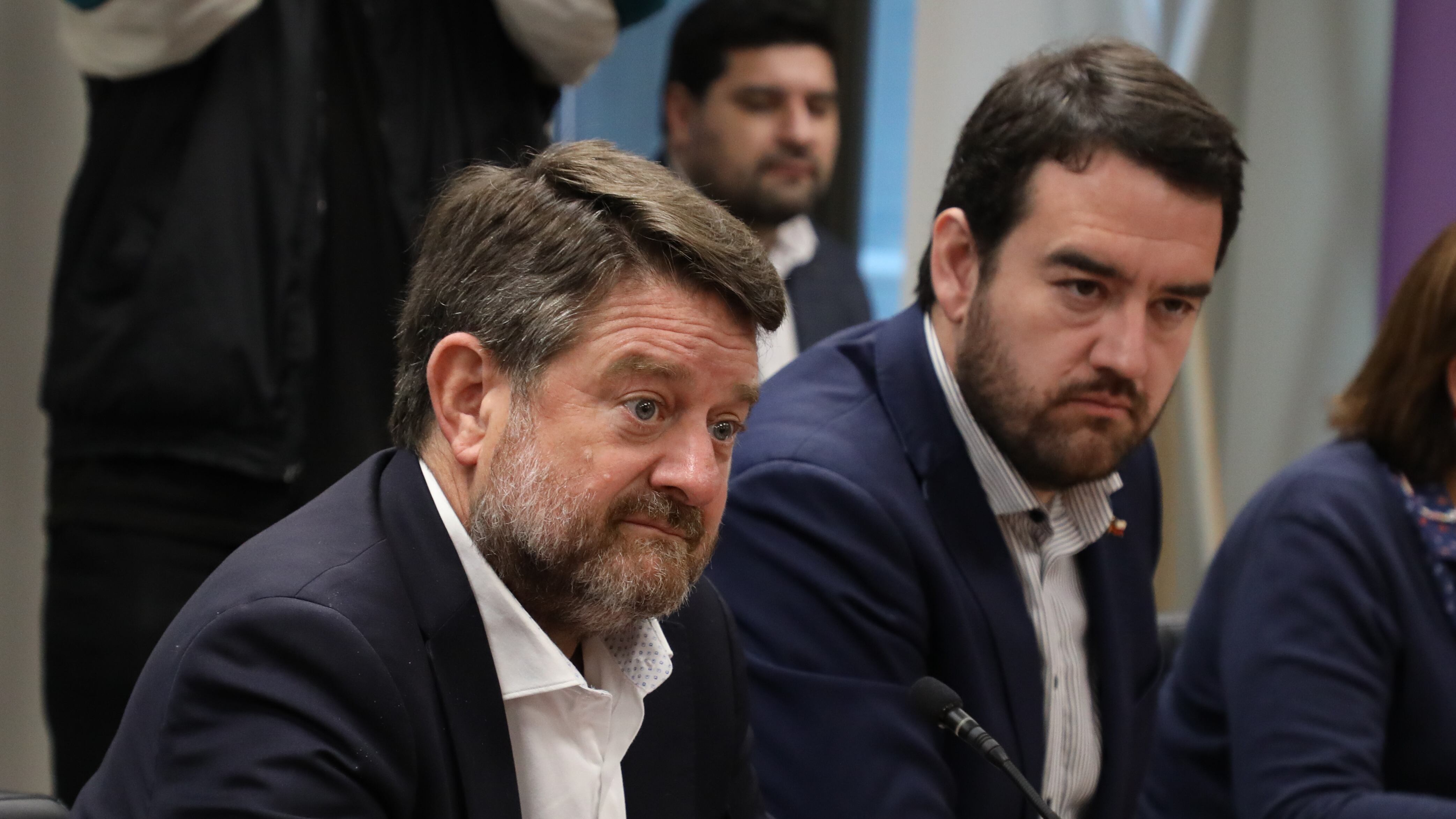 Los gobernadores Claudio Orrego y Luciano Rivas van por la reelección. / AGENCIAUNO