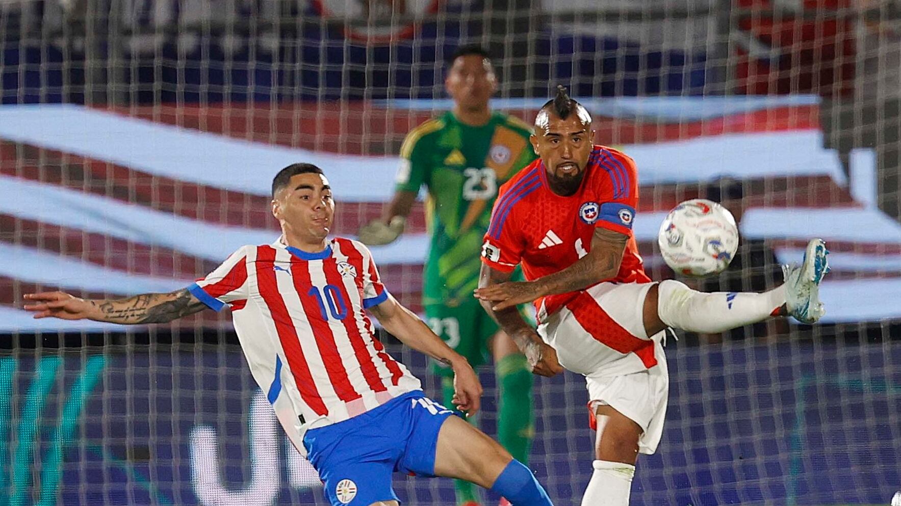 El mediocampista aseveró que no pierde las esperanzas en que la Roja clasifique al Mundial 2026 de ganar sus tres partidos de local, y de sumar en sus dos últimos encuentros de visitante.