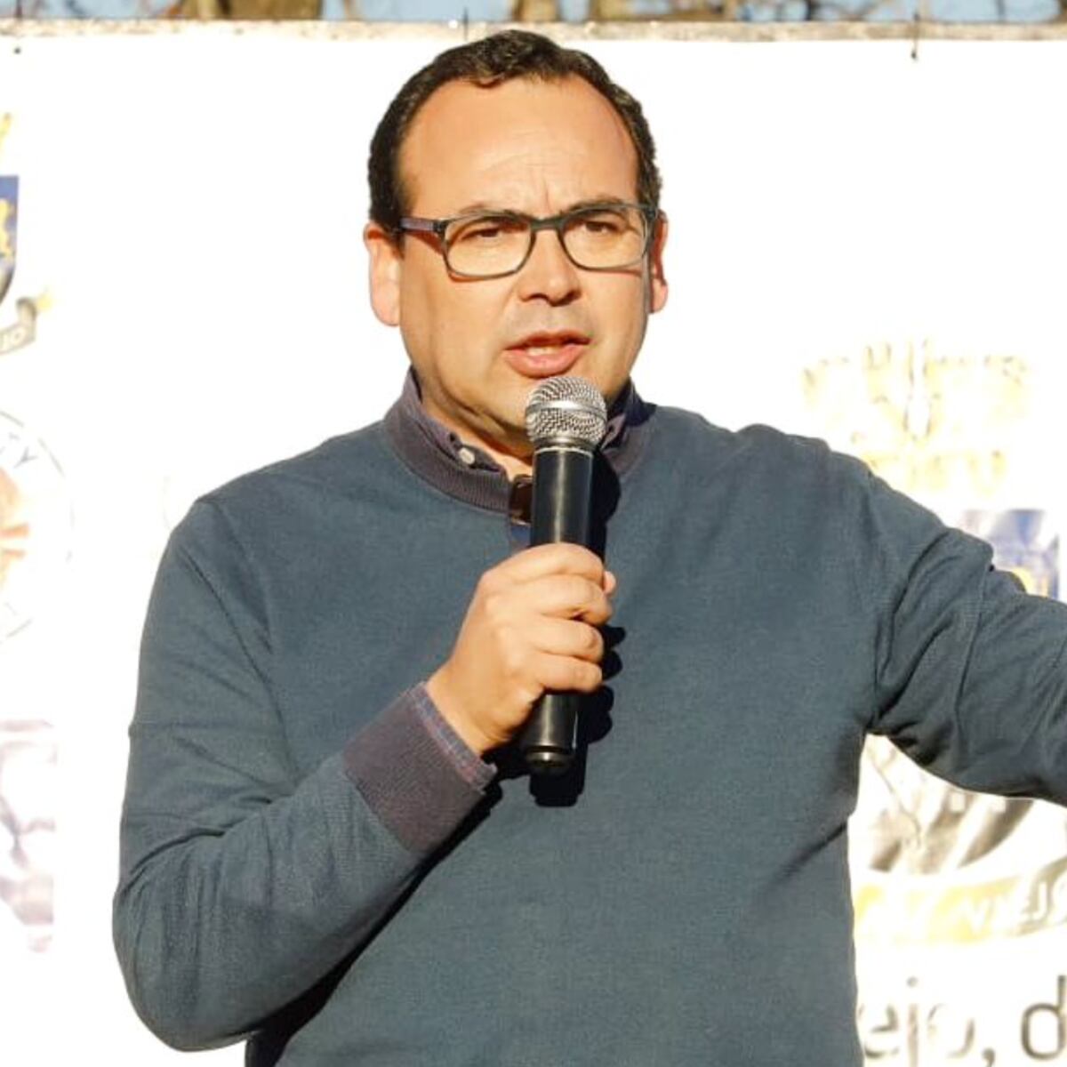Detienen alcalde reelecto de Chillán Viejo por violencia intrafamiliar y ebriedad Detienen alcalde reelecto de Chillán Viejo por violencia intrafamiliar y ebriedad