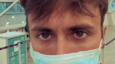 Roberto Cox llegando a Chile