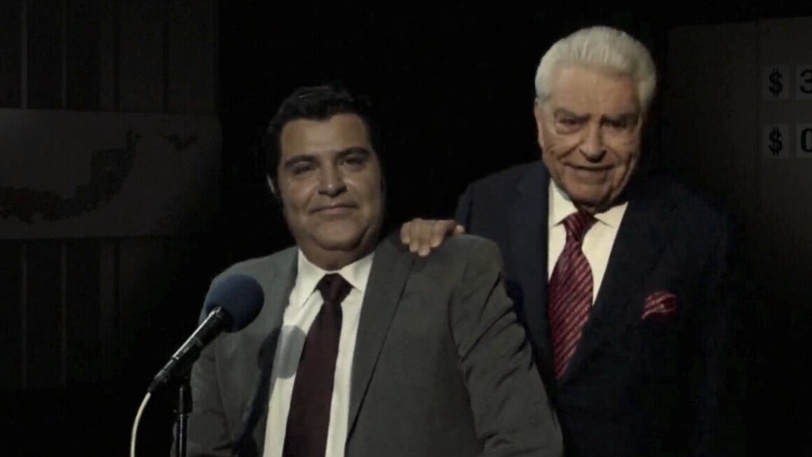 Don Francisco junto a la IA