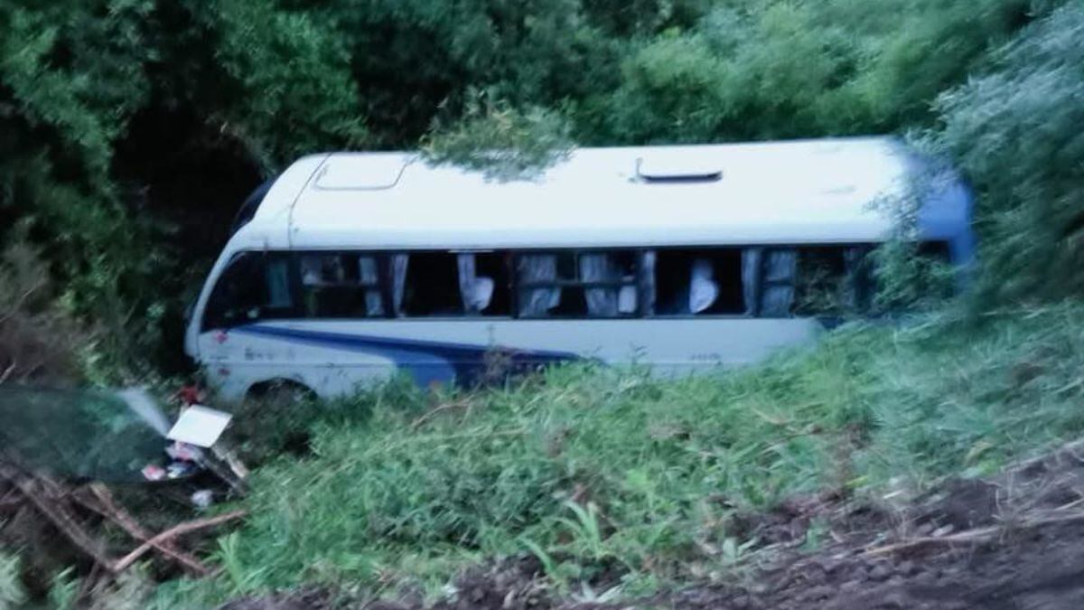 Accidente de bus en Cochamó
