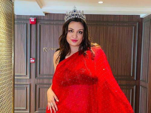 La Miss Nepal que destruye esquemas en el Miss Universo 2023: Jane Garrett y la “belleza de talla real”