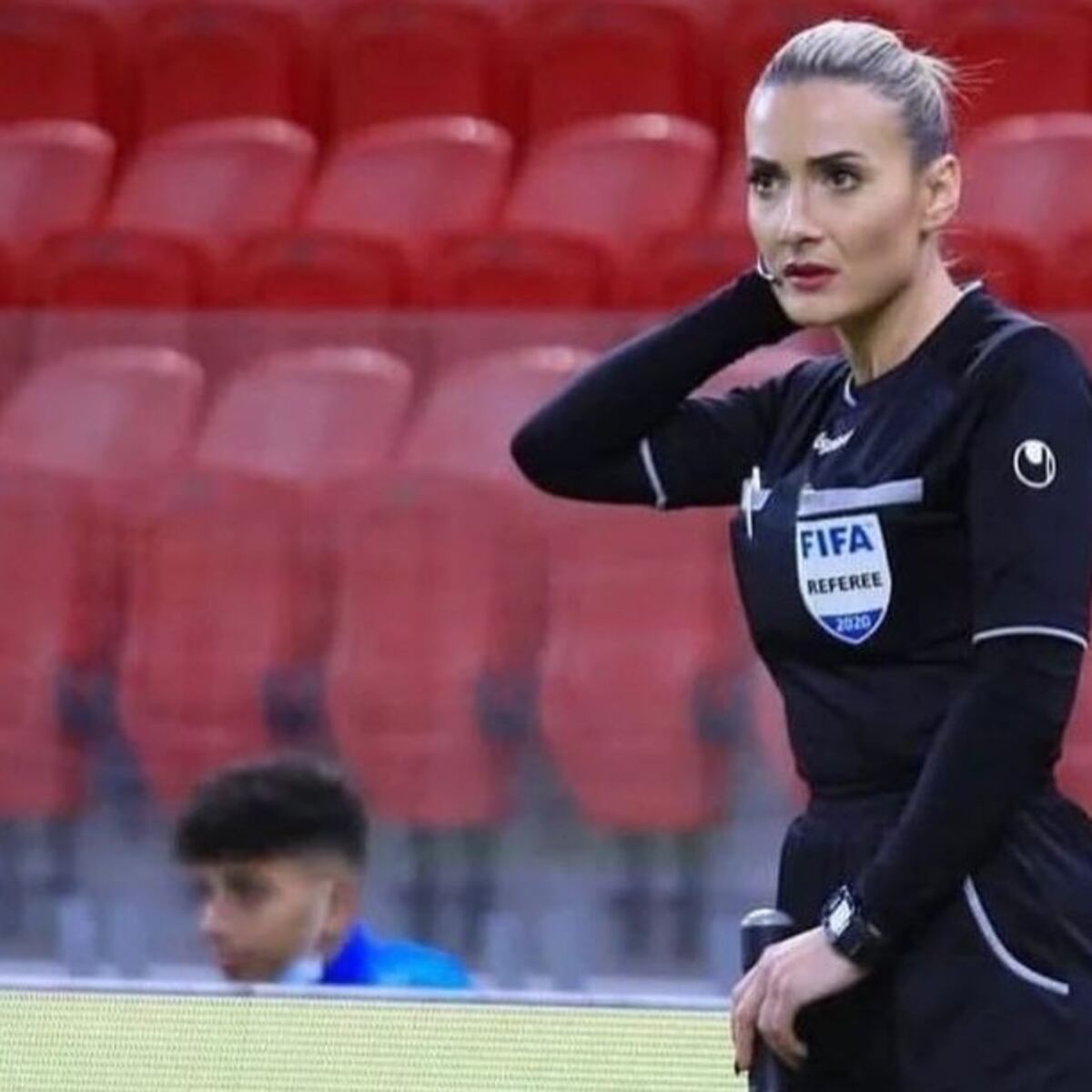 Jueza de fútbol femenino cierra redes por acoso sexista Jueza de fútbol femenino cierra redes por acoso sexista