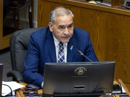Fidel Espinoza acusa intencionalidad en incendio que afectó a propiedad de su familia en Puerto Montt: “Confiamos en el trabajo de las policías”