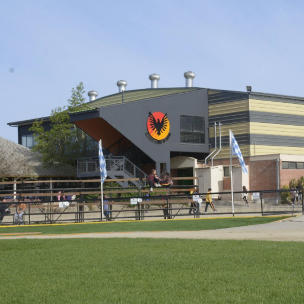 Accidente escolar en Colegio Alemán de La Serena: arraigo nacional por quemaduras a dos niñas Accidente escolar en Colegio Alemán de La Serena: arraigo nacional por quemaduras a dos niñas