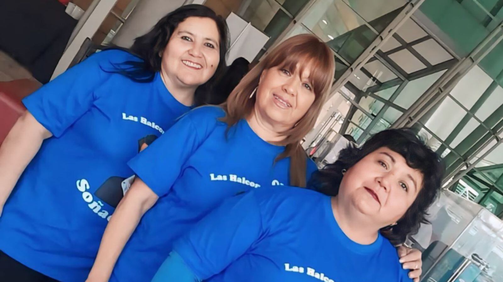 Integrantes de la ONG "Las Halconas De Felipe Camiroaga Soñadoras"