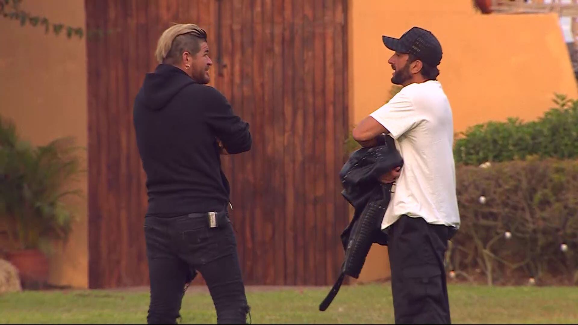 Arturo Longton y Junior Playboy | Tierra Brava