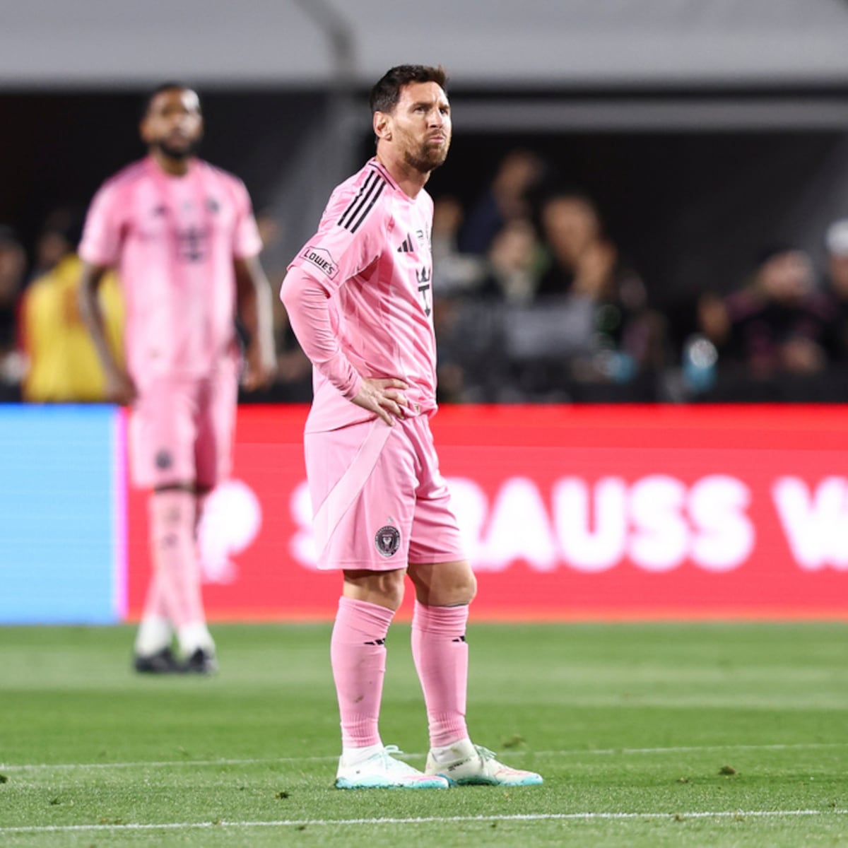 Messi se arrepiente de no aprender inglés Messi se arrepiente de no aprender inglés