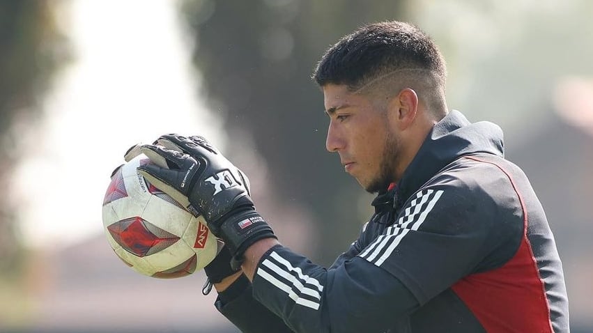El arquero iquiqueño regresará esta noche a la titularidad de Colo Colo en el duelo copero ante Boca Juniors.