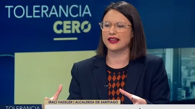 La militante comunista es la actual jefa municipal de la comuna de Santiago.