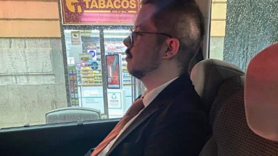 Javier Velasco con su pareja