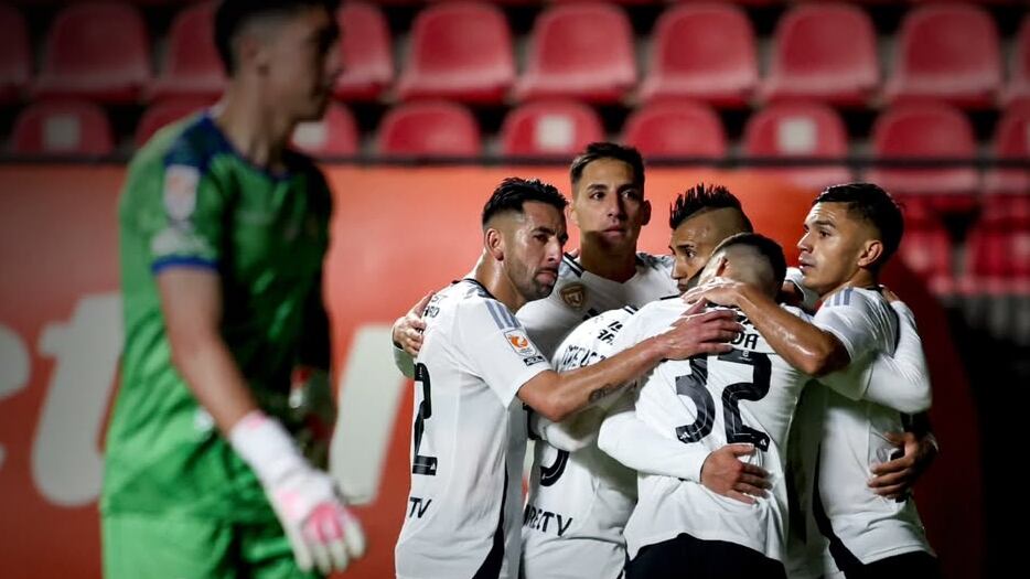 Durante este año los futbolistas albos se han visto enfrentados a varios episodios de duras discusiones en la interna del plantel.