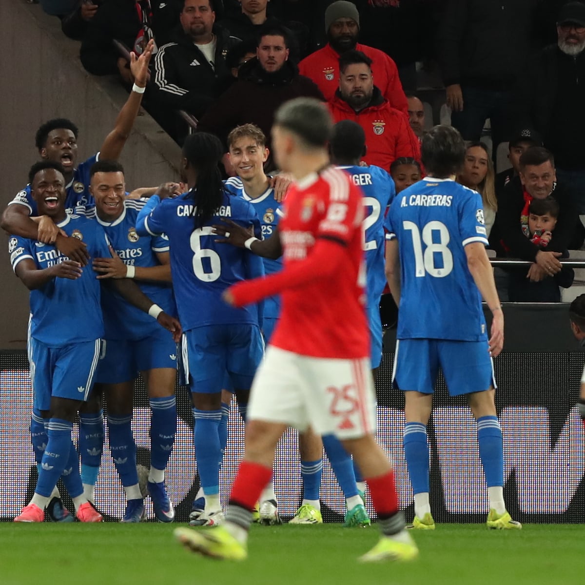 Protocolo antirracismo FIFA en Benfica vs. Real Madrid Protocolo antirracismo FIFA en Benfica vs. Real Madrid