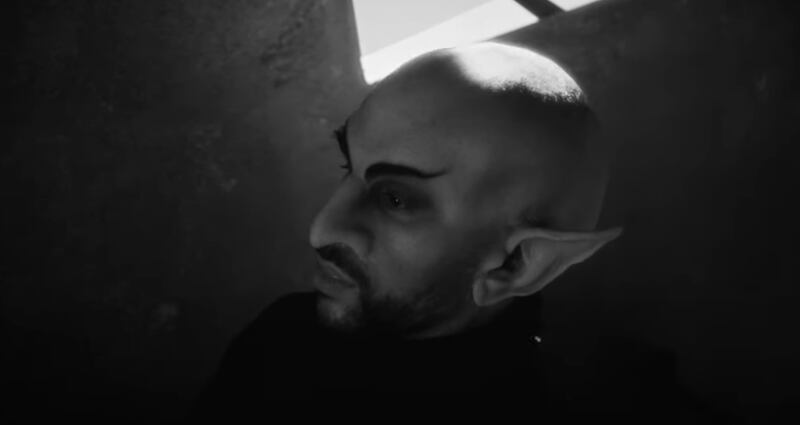 Bad Bunny interpreta a Nosferatu