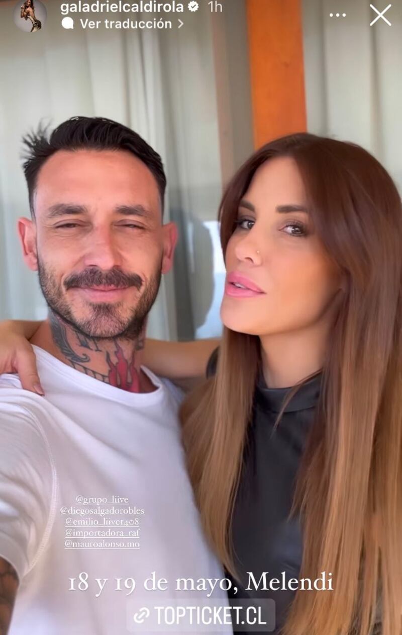 Mauricio Pinilla junto a Gala Caldirola