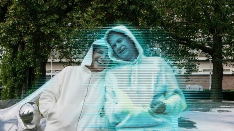 Una mujer será la primera persona en casarse con un holograma