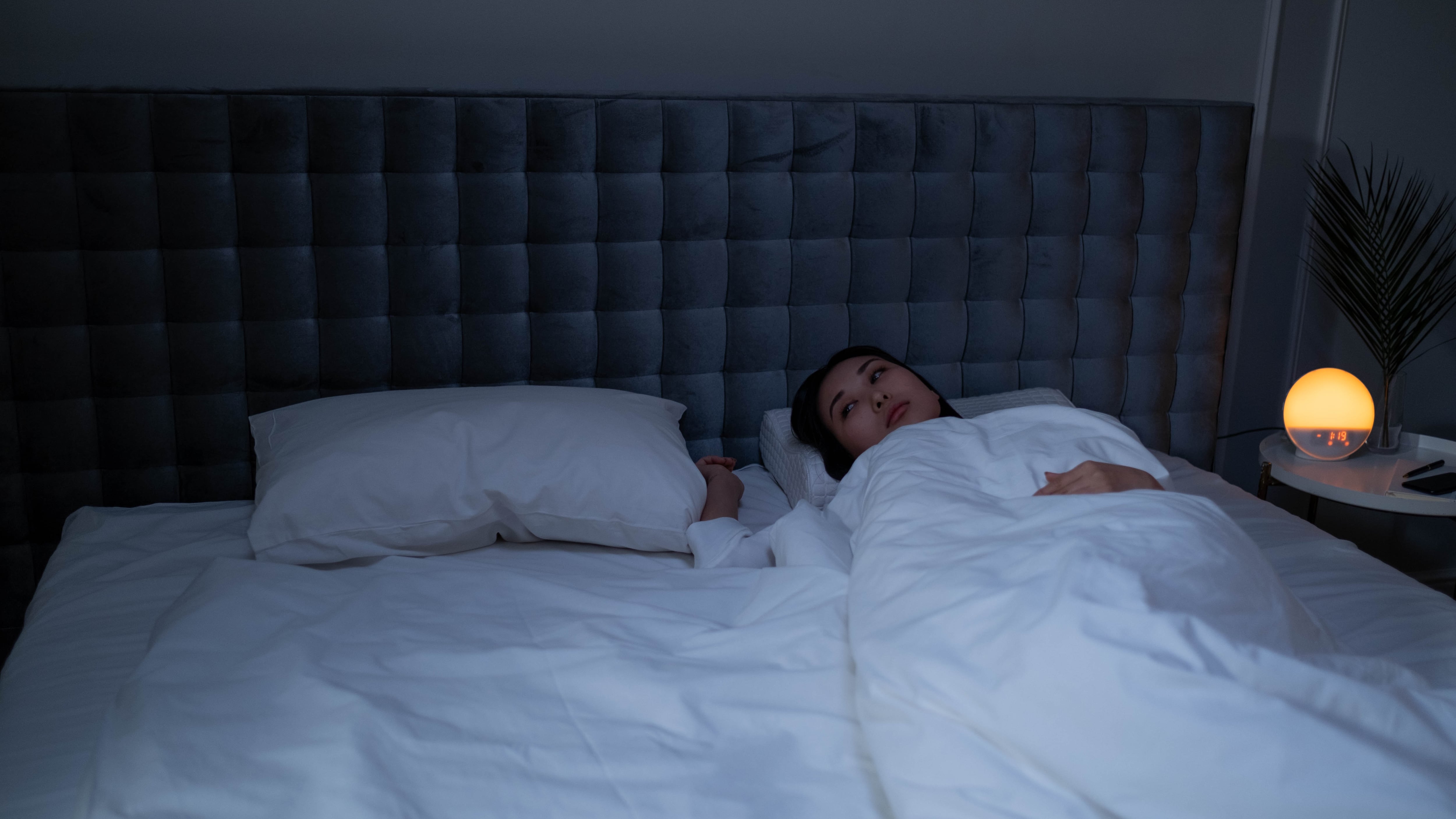 Será que dormir em camas separadas melhora o relacionamento? Sexóloga responde