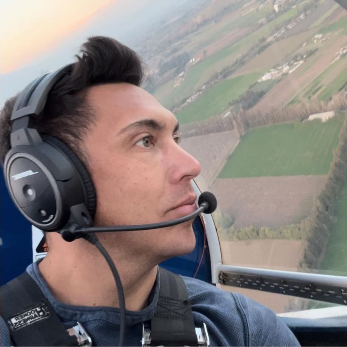 Acusan a amigo de piloto fallecido por giros millonarios con su tarjeta Acusan a amigo de piloto fallecido por giros millonarios con su tarjeta