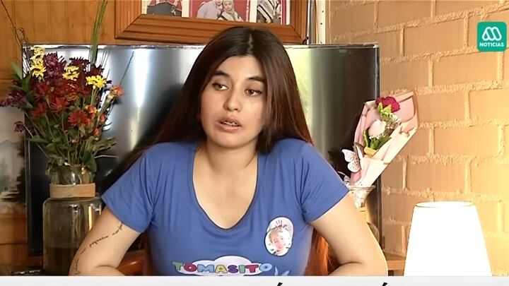 La madre de Tomás Bravo fue entrevistada en el noticiario del canal privado.