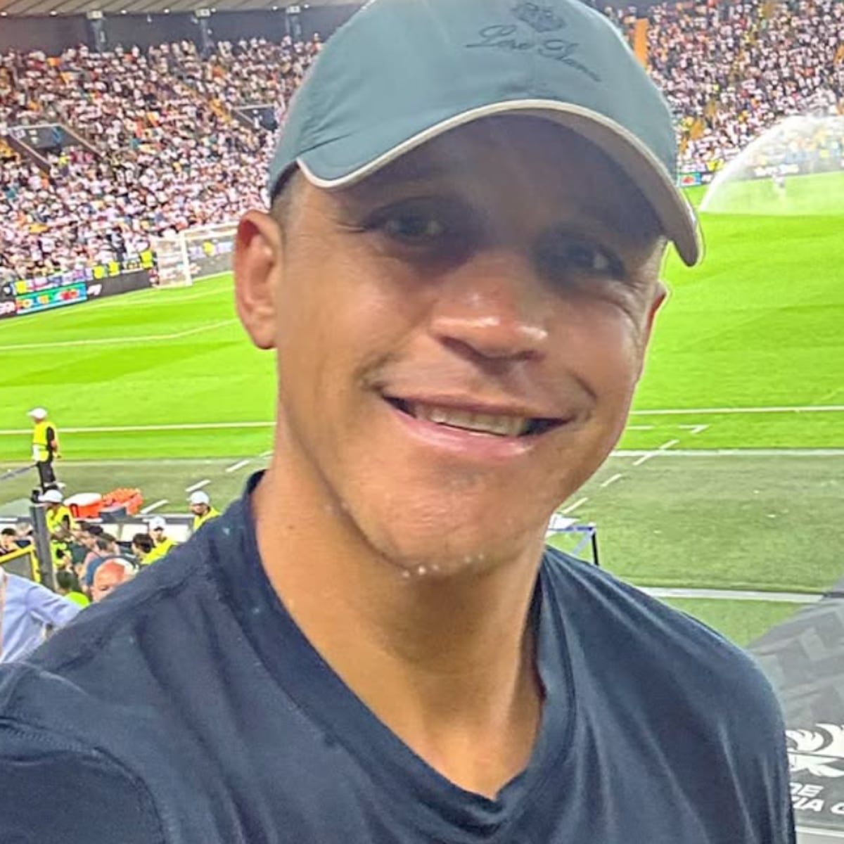 Alexis Sánchez prioriza ofertas en Europa por su vida familiar Alexis Sánchez prioriza ofertas en Europa por su vida familiar