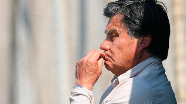 El entrenador chileno falleció a los 81 años.