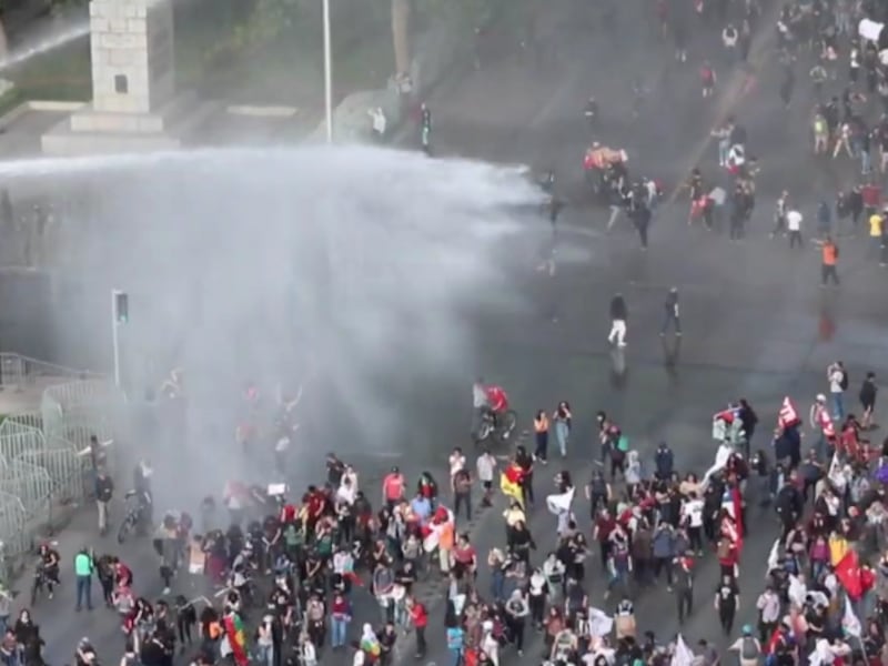 Fiscalía publicó informe sobre los fenómenos delictivos durante el Estallido Social: un 34,1% de los casos son de violencia institucional