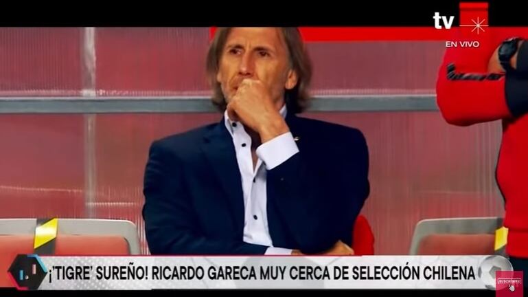 Según los medios peruanos, el entrenador argentino habría acordado un millonario sueldo para dirigir a la selección chilena.
