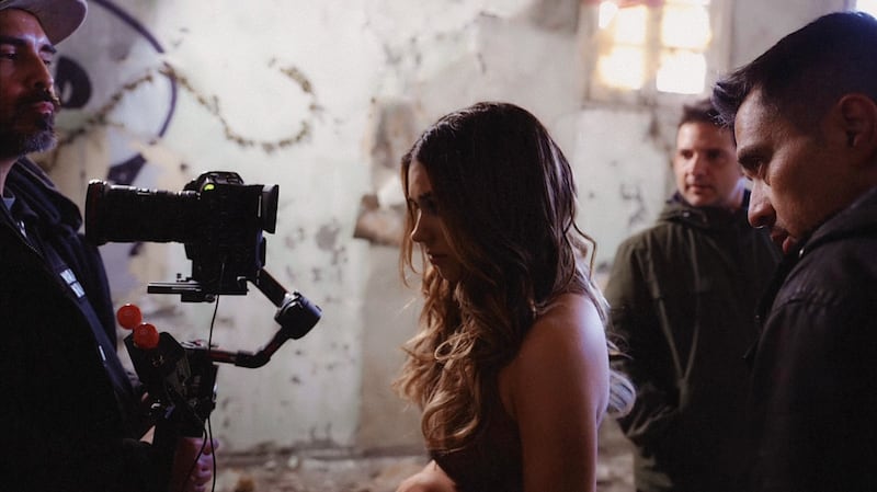 Alessia Traverso en la grabación del videoclip de "Disclaimer"