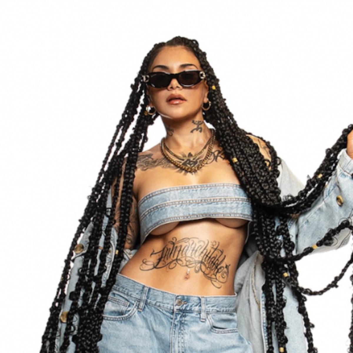 Detienen a cantante Flor de Rap por estar en vehículo con encargo por robo Detienen a cantante Flor de Rap por estar en vehículo con encargo por robo