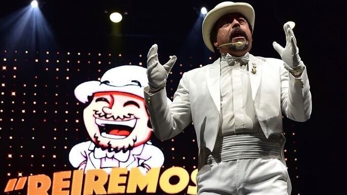 Este lunes se conocieron los detalles de la negociación que le permitió al humorista cerrar por más de 100 millones pesos su participación en el próximo Festival de Olmué. También el monto que el artista pidió a la organización del Festival de Viña para su frustrado show en la Quinta Vergara.