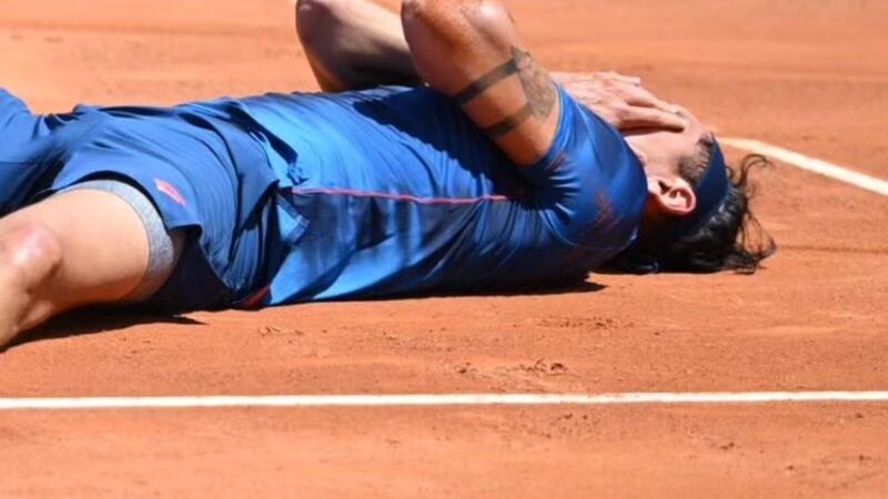 “Saborea el momento”: Tabilo disfruta el amor incondicional de los italianos tras épicos triunfos ante Khachanov y Djokovic