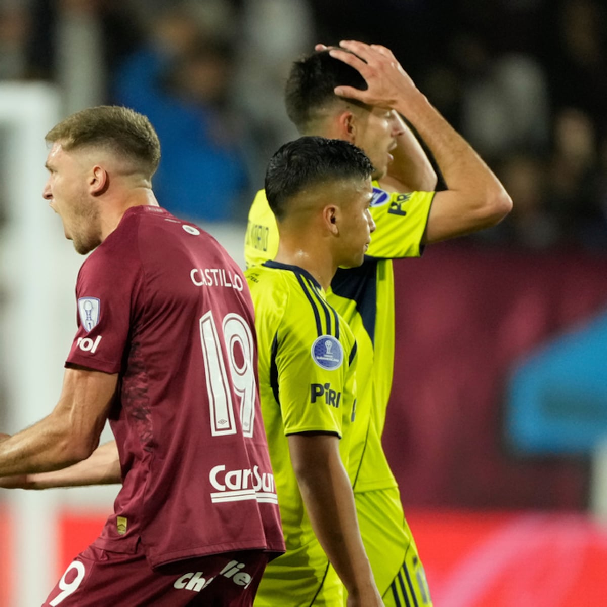 Universidad de Chile eliminada de la Copa Sudamericana tras polémico partido con Lanús Universidad de Chile eliminada de la Copa Sudamericana tras polémico partido con Lanús