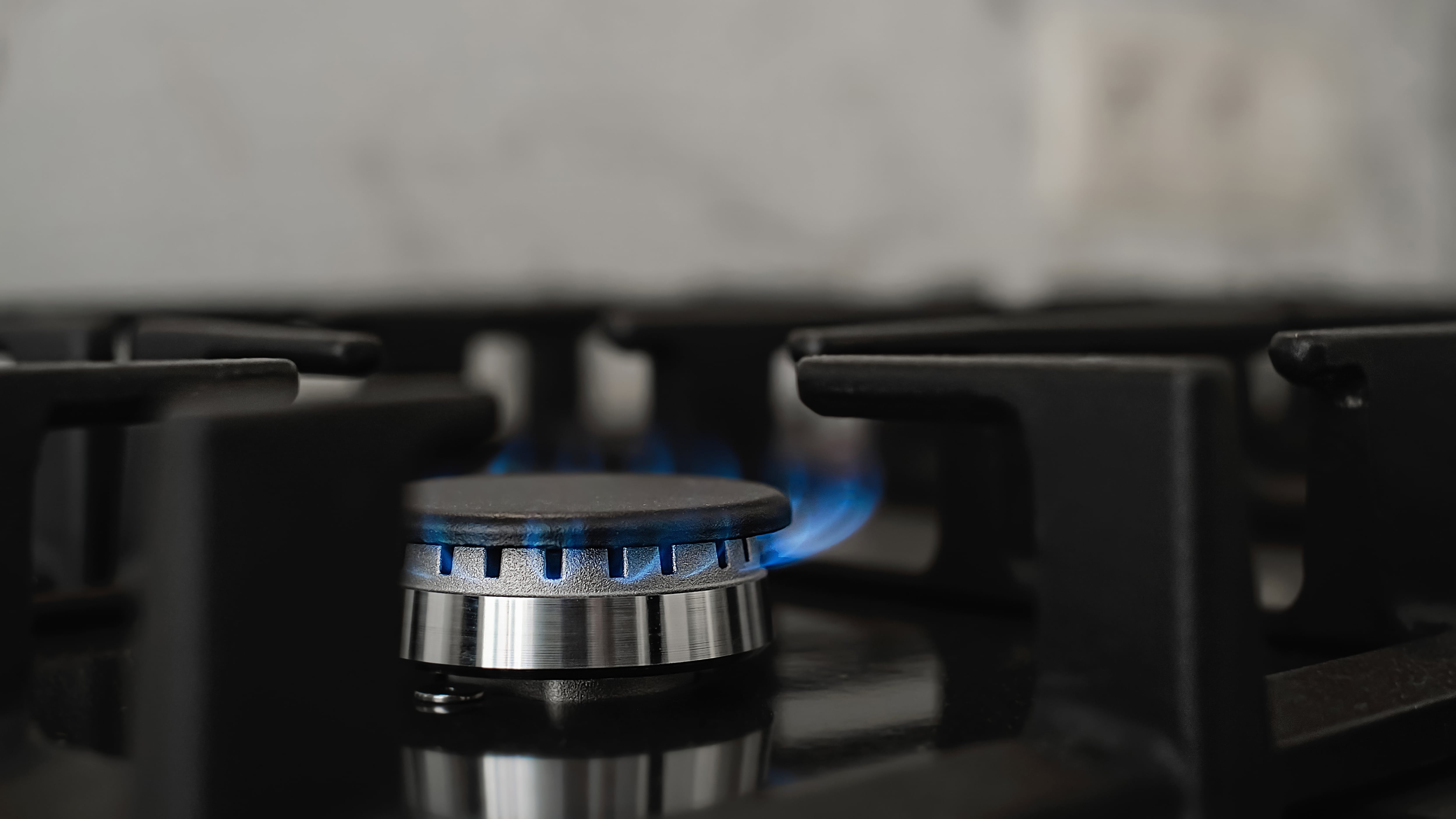 Investigadores desarrollaron un método para convertir el componente más simple del gas natural en compuestos químicos utilizados en productos farmacéuticos. Foto: Freepik.