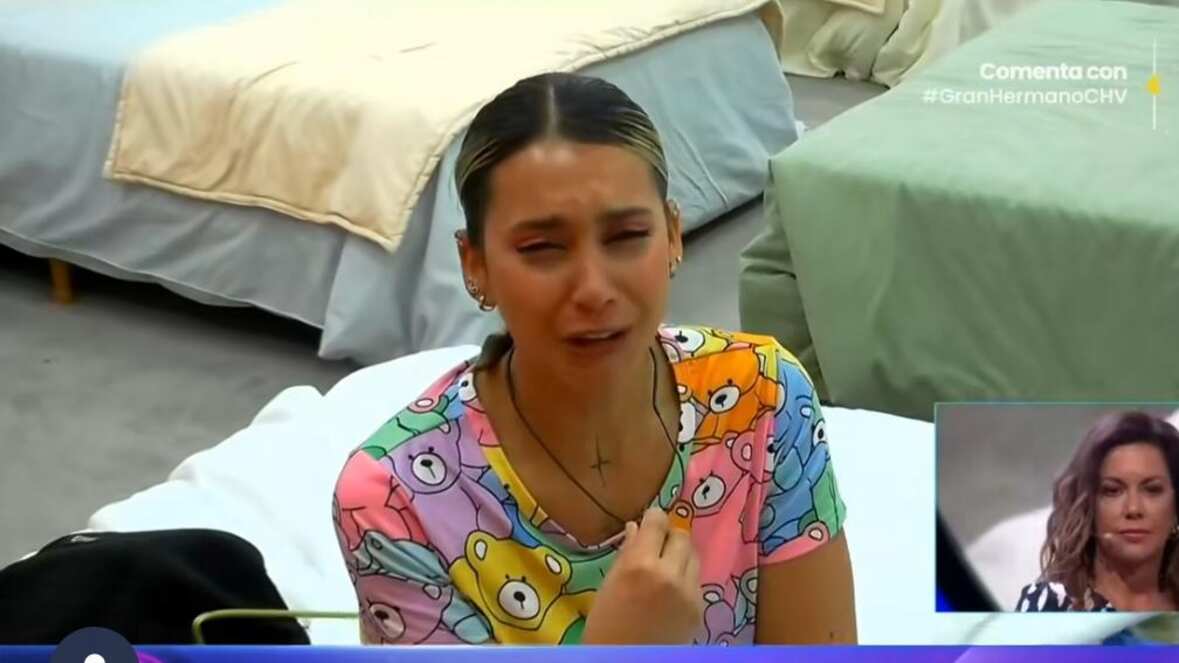 Literalmente veguenza ajena. Eso fue lo que los cibernautas dijeron haber sentido al ver a Carlyn Romero sufriendo por la eliminación de Gran Hermano de Yuyuniz Navas, quien tuvo que abandonar la casa estudio en Argentina tras recibir un 75,67 por ciento de los votos del público. 
La influencer venezolana tuvo un desconsolado lamento y le dedicó unas sentidas palabras a quien consideró como “una madre” al interior del reality. 
“Yuyuniz es un ser humano maravilloso. Ojalá que afuera le vaya bien en todo lo que haga, y ojalá, en el momento en que a mí también me toque dejar esta casa, volver a conectar con ella. Se acaba de ir una mamá para mí. Todo esto también es parte del juego”, dijo entre sollozos.